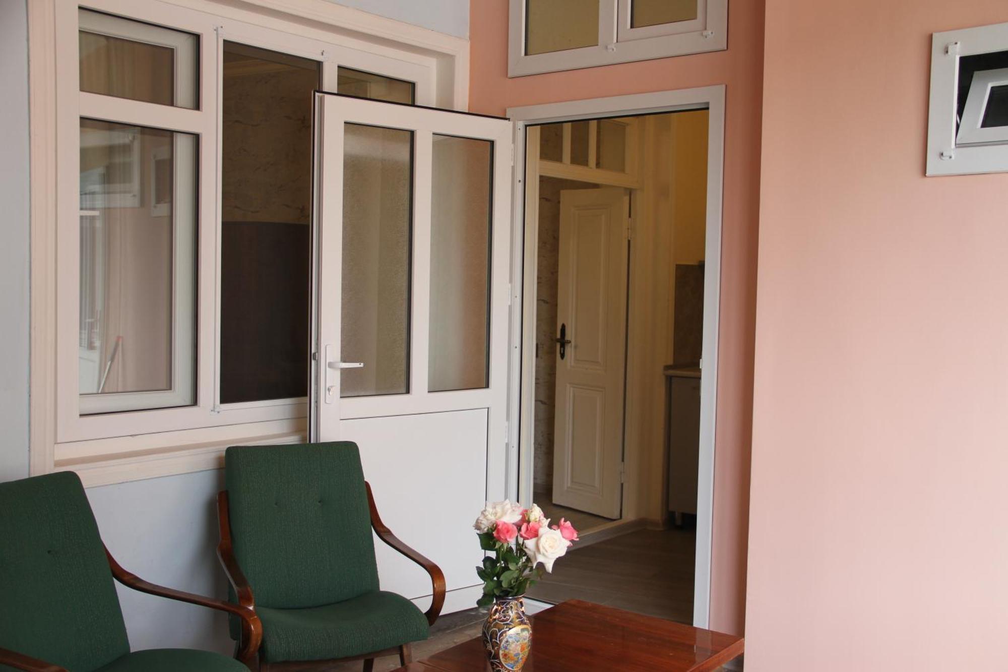 Guest house Nuray's House *